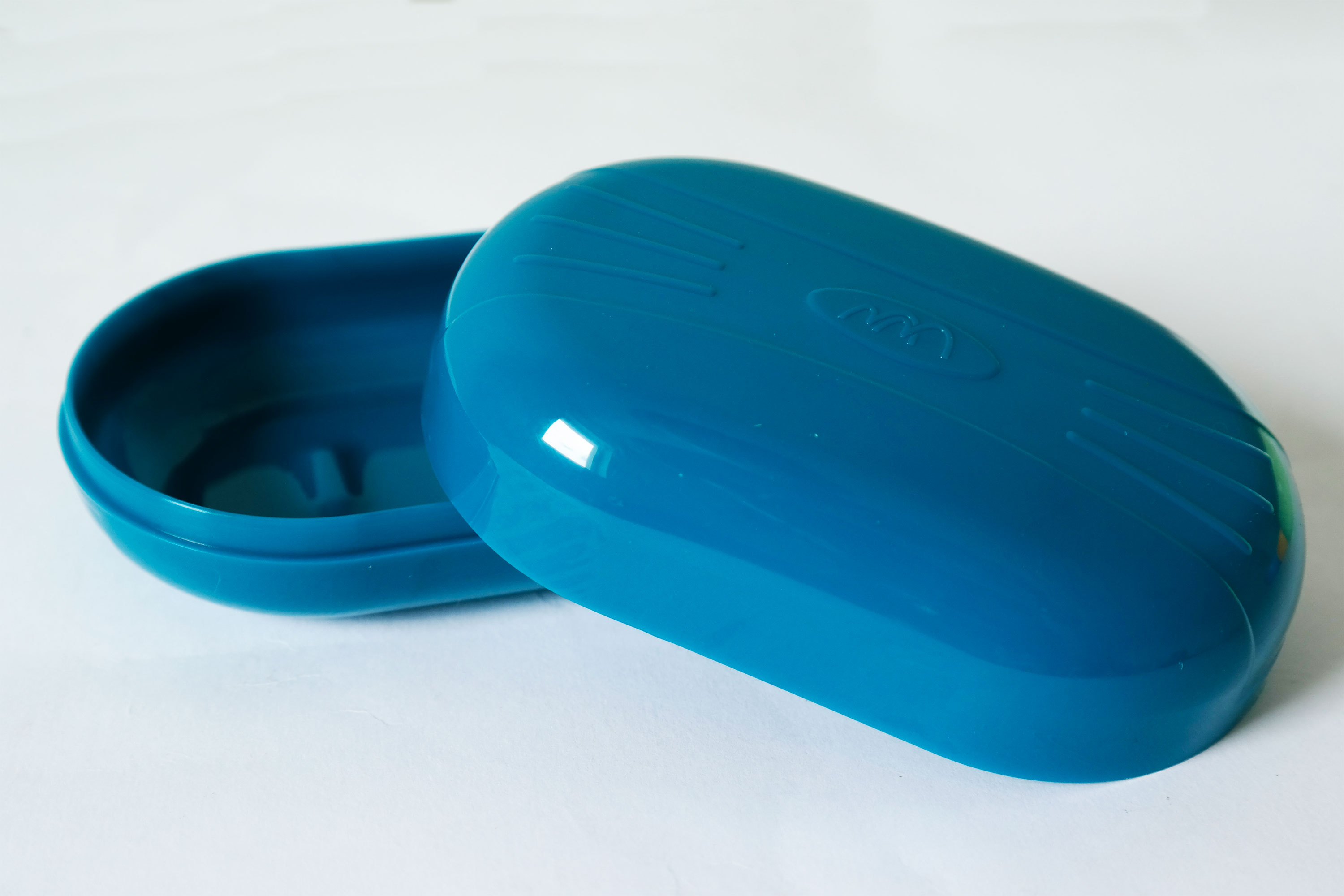 Мильничка дорожня (з кришкою)