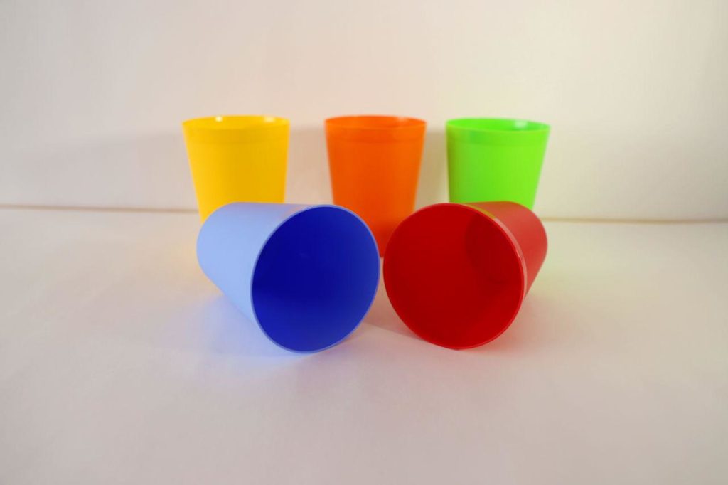 Пластикові стакани 5 видів